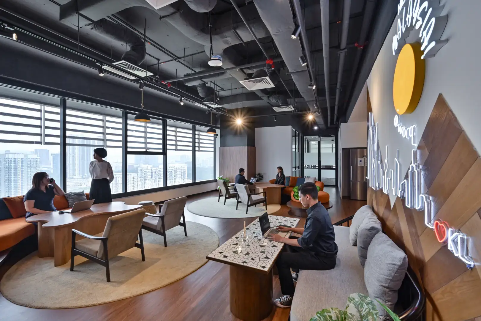 Hybrid Work 2025: How WORQ Leads the Shift in KL
